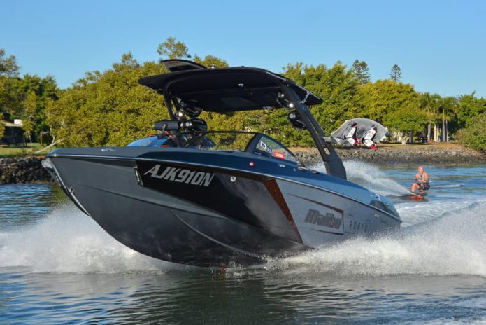 Malibu Wakesetter 23 LSV Boat Review