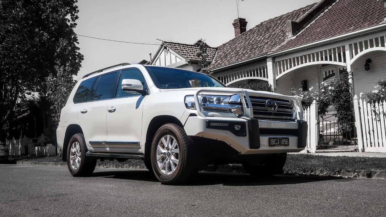 2020 Toyota LandCruiser 200 Sahara review