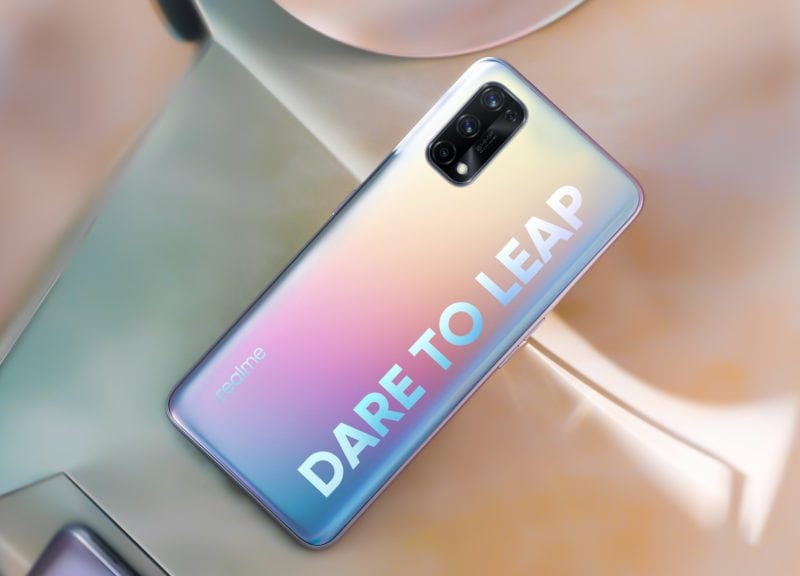 Realme X7 Pro Review: 120Hz AMOLED Display, Dimensity 1000+ Chip