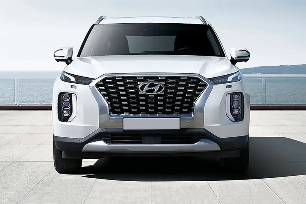 MITSUBISHI S NEW LAND CRUISER RIVAL IS FINALLY HAPPENING visual data 2