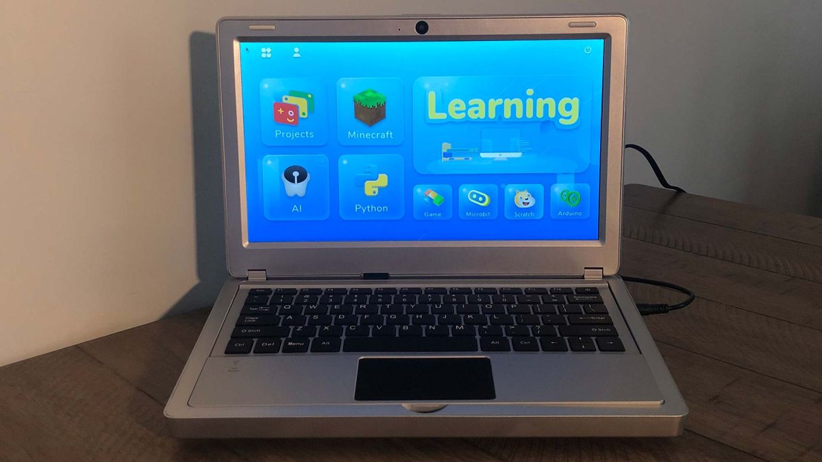 Elecrow CrowPi2 Raspberry Pi laptop review