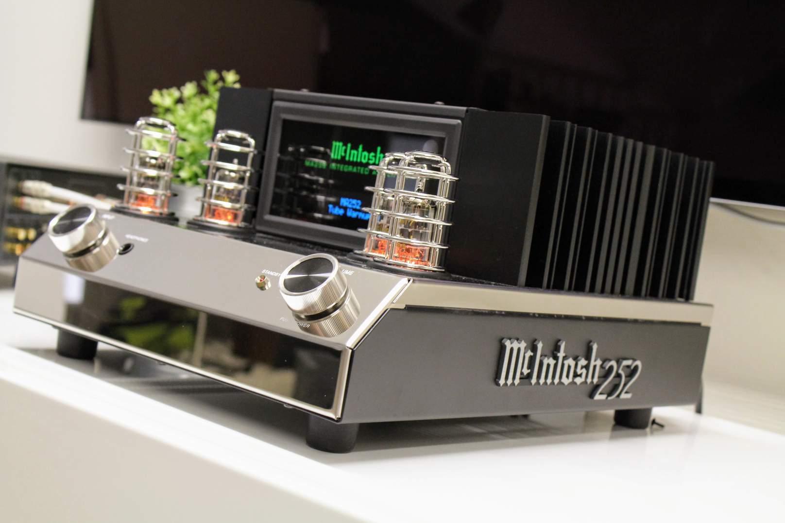 McIntosh MA252 review
