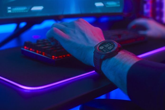Forget fitness, Garmin’s new smartwatch is designed for “esports athletes”