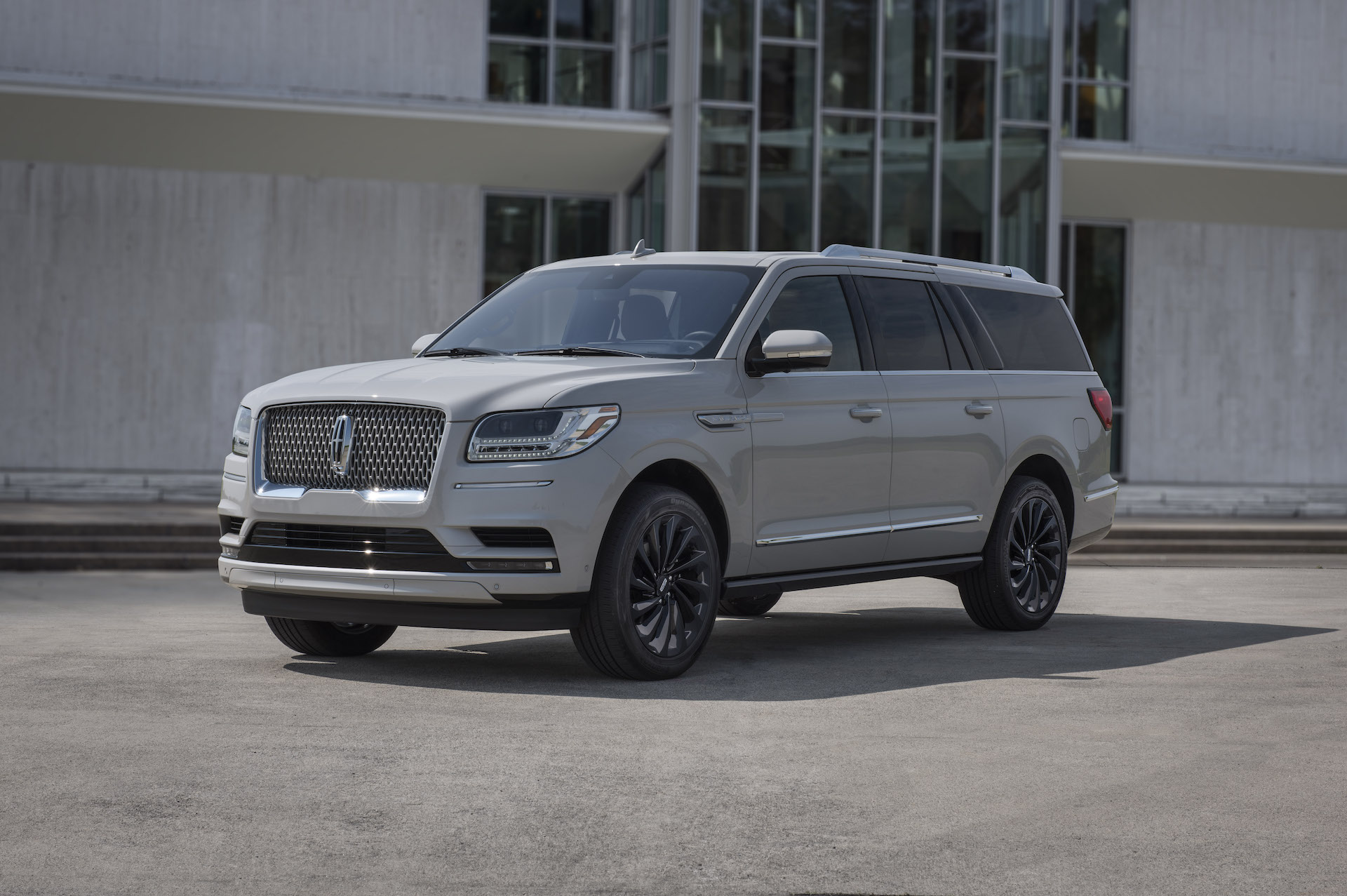 2021-lincoln-navigator-review-gearopen