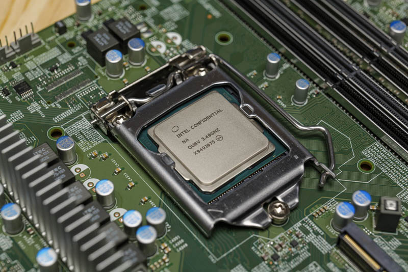 Intel Xeon W-1270 Review