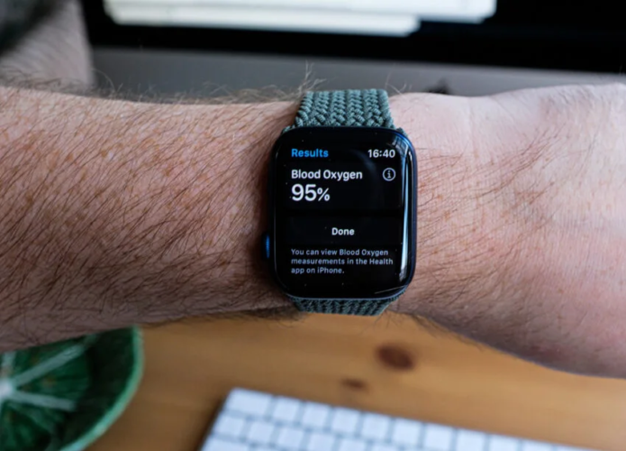 How to use the blood oxygen monitor on Apple Watch 6