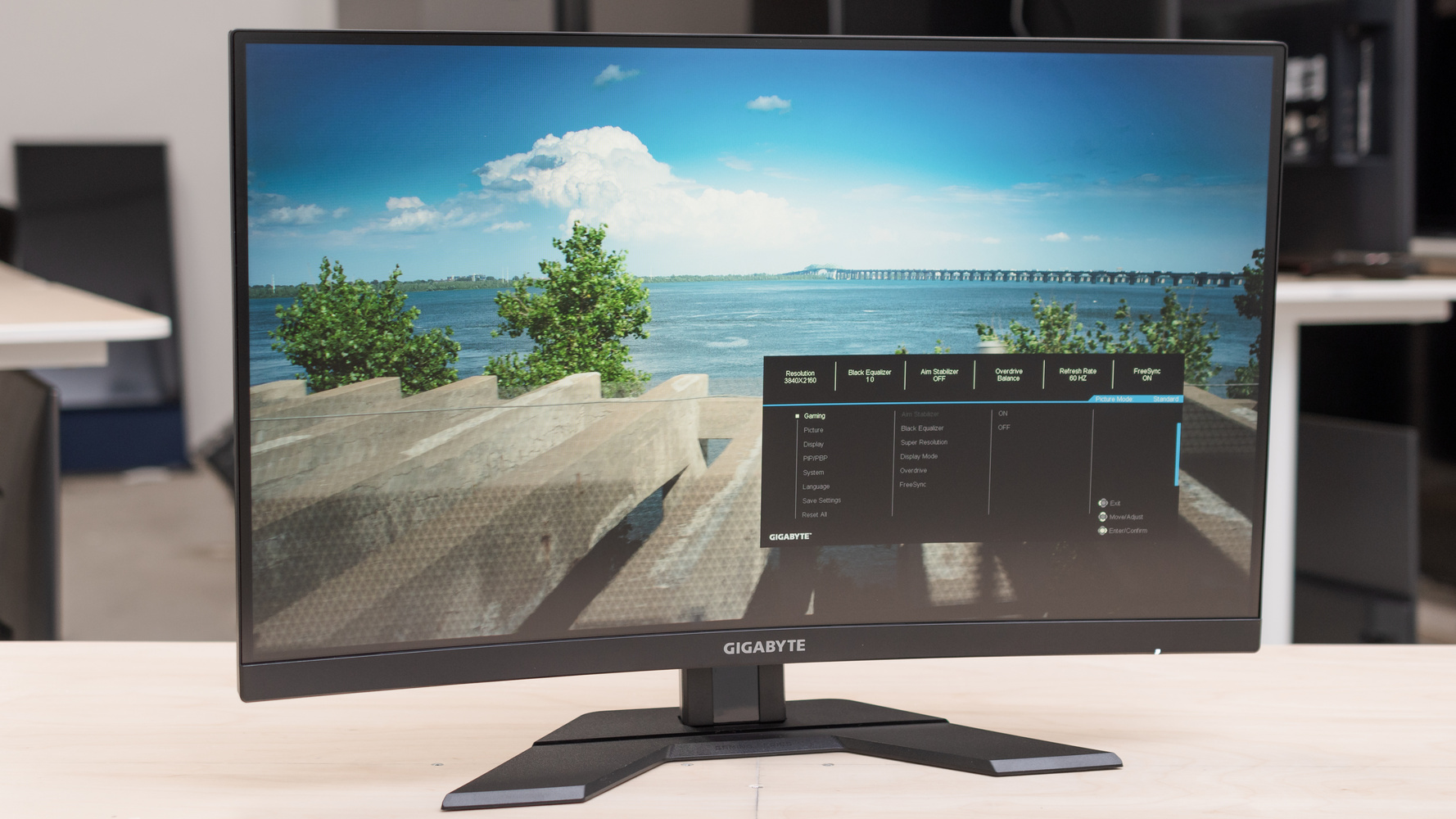 Gigabyte G27QC Review