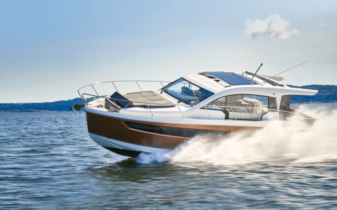 Sealine C390 review: The sportscruiser you really can enjoy all year round