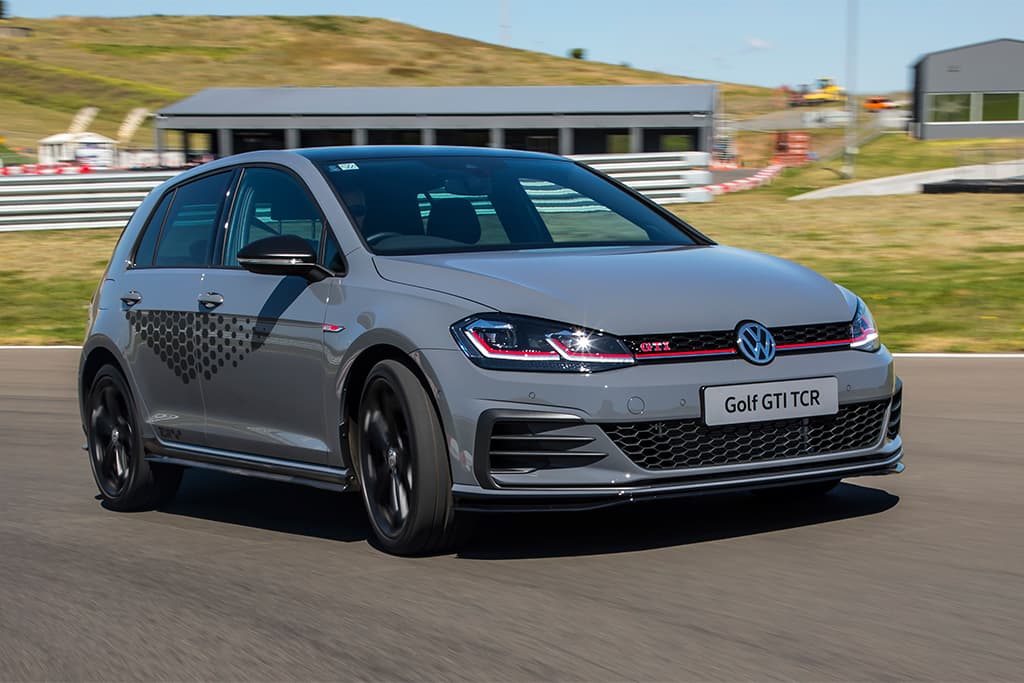 2020 VOLKSWAGEN GOLF GTI TCR REVIEW
