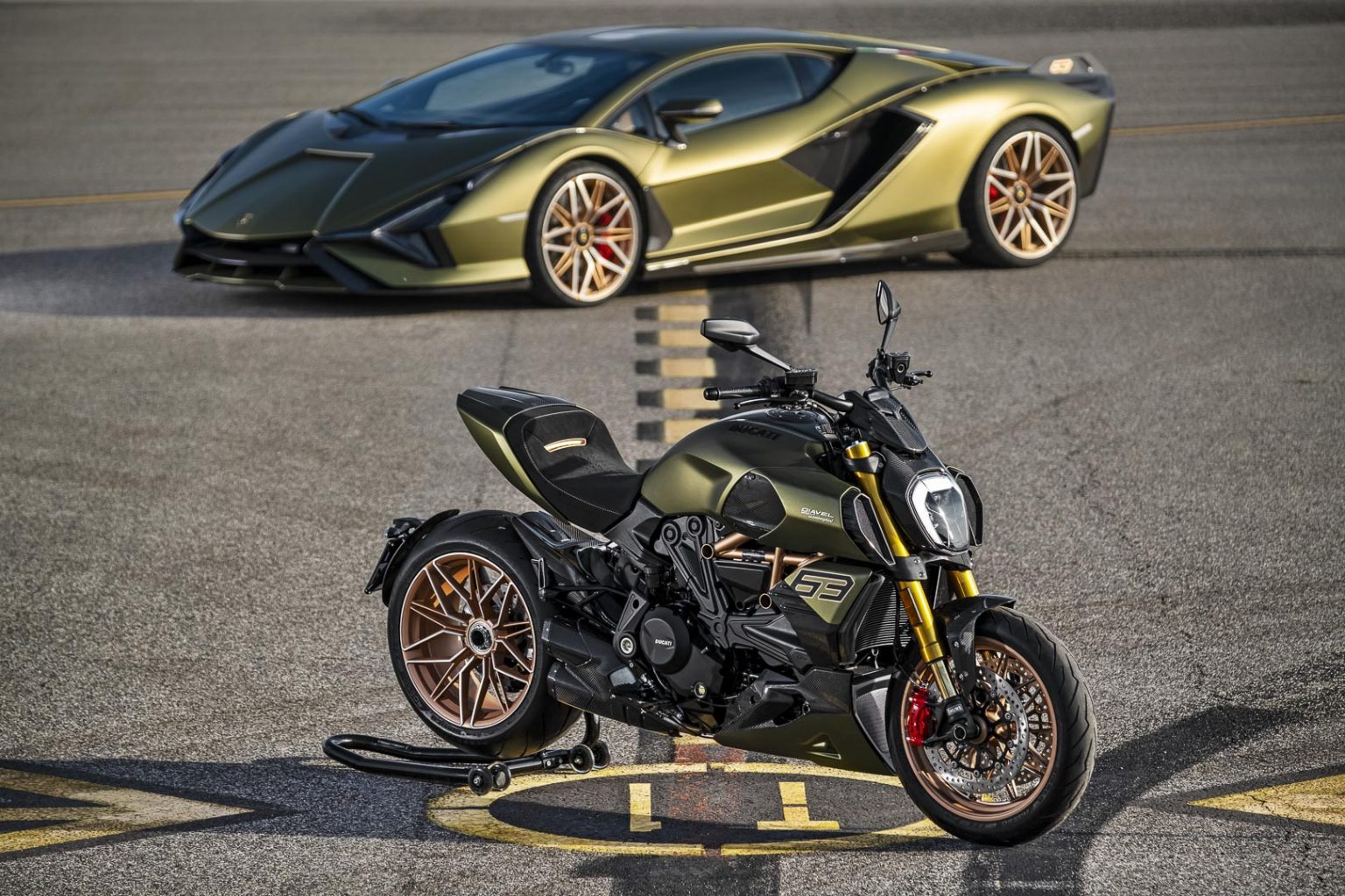2021 DUCATI DIAVEL 1260 LAMBORGHINI FIRST LOOK (12 FAST FACTS)