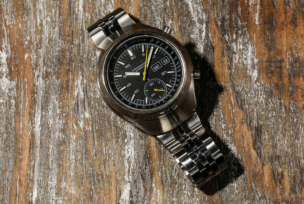 The Downside of Cheap Vintage Watches - GearOpen.com