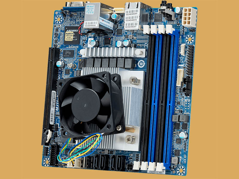 Gigabyte MJ11-EC0 AMD EPYC 3151 mITX Motherboard Released