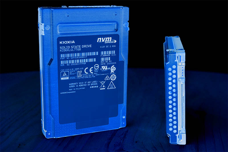 Kioxia CD6 PCIe Gen4 Data Center SSD Review