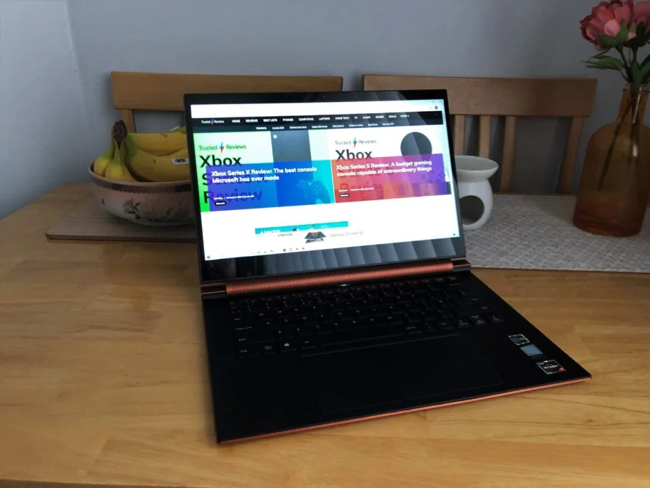Avita Admiror Review