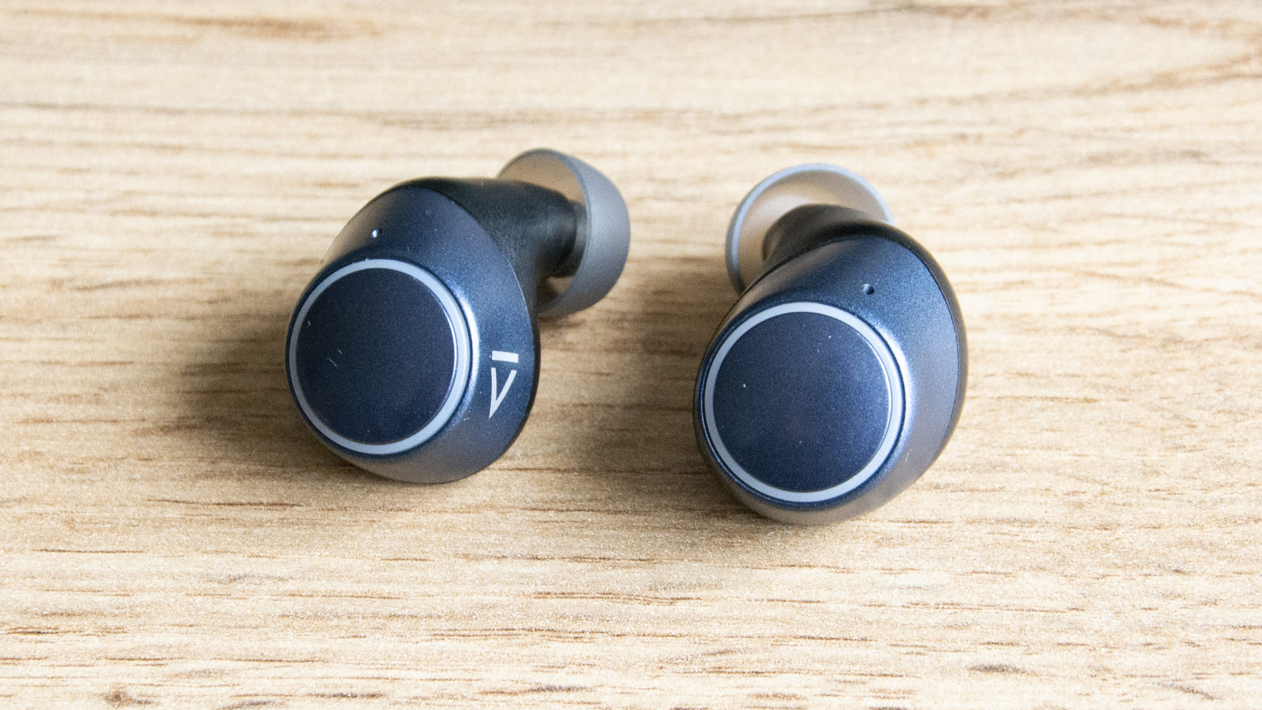 Creative Outlier Air V2 review