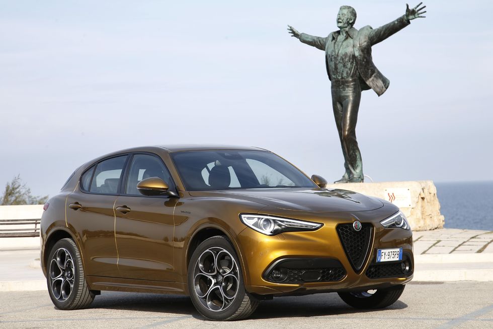 Alfa Romeo Announces Pricing and Simplified Trim Levels for 2021 Giulia and Stelvio