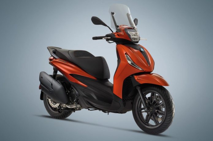 2021 Piaggio Beverly Scooter Lineup First Look (10 Fast Facts)