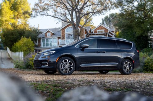 2021 Chrysler Pacifica Review