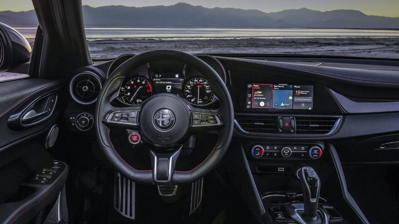 2021 Alfa Romeo Giulia and Stelvio debut