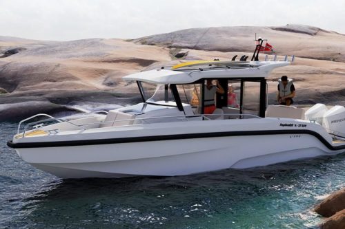 Hydrolift X-27 SUV test drive: The world’s most unlikely performance boat