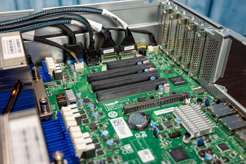 Tyan Transport SX TS65-B8253 2U AMD EPYC Storage Server Review