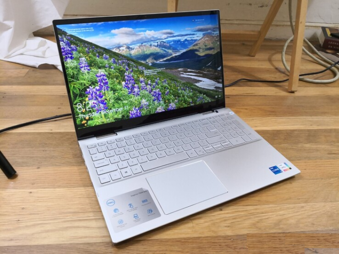 Dell Inspiron 15 7506 2-in-1 Convertible Review: Easy to Use, Easy to Own