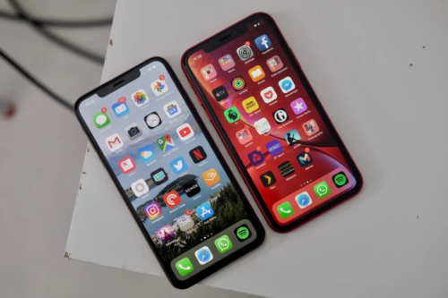 iPhone battery drain and overheating reported after iOS 14.2 update