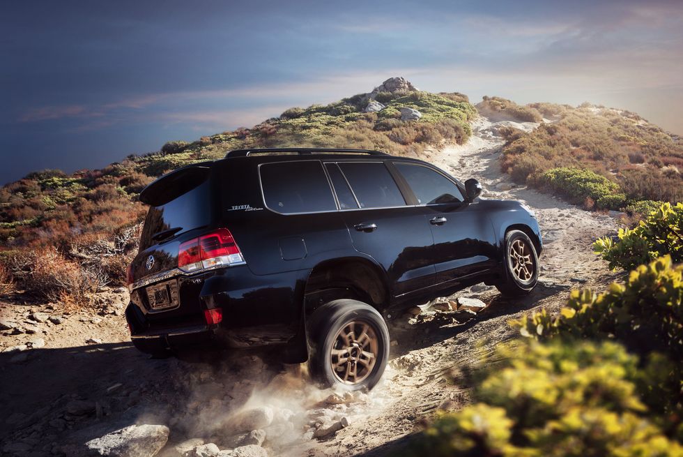 Toyota Land Cruiser Is Dead for 2022