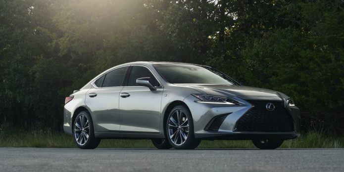 A Brief Ode to the All-Wheel-Drive Lexus ES 250