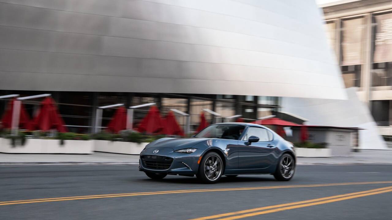 2021 Mazda MX-5 Miata Gets New Body Color, White Leather, Better Tech
