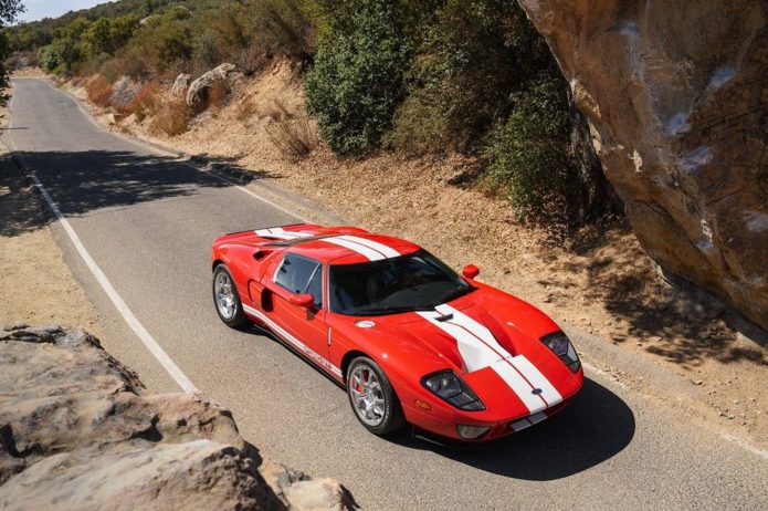This Ford GT Is Minty Fresh. Enter to Win It and Help Our Favorite Automotive Museum