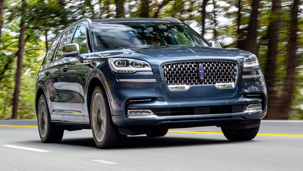 5 Ways the Lincoln Aviator Grand Touring Black Label Is Better Than Air