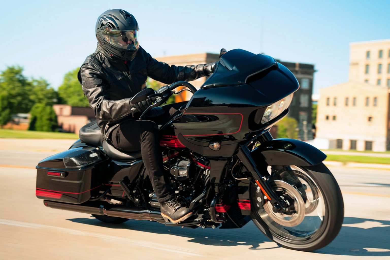 2021 Harley-Davidson CVO Road Glide First Look (6 Fast Facts)