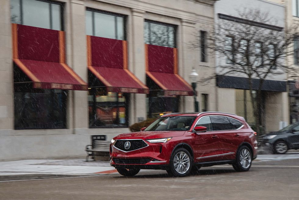 2022 Acura MDX SH-AWD: A Driver's Family Hauler