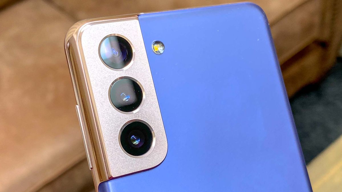 Samsung Galaxy S21 forces a lot of trade-offs — here’s everything you give up