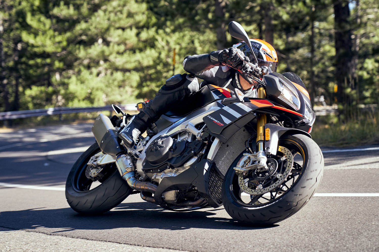 Pirelli Diablo Rosso IV First Look (5 Fast Facts For New Motorcycle Tires)