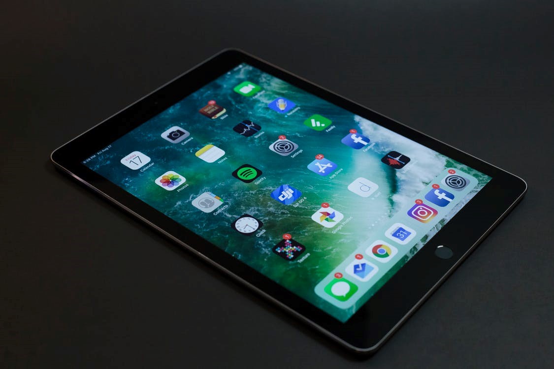 Android vs iOS: The battle of the gaming tablets