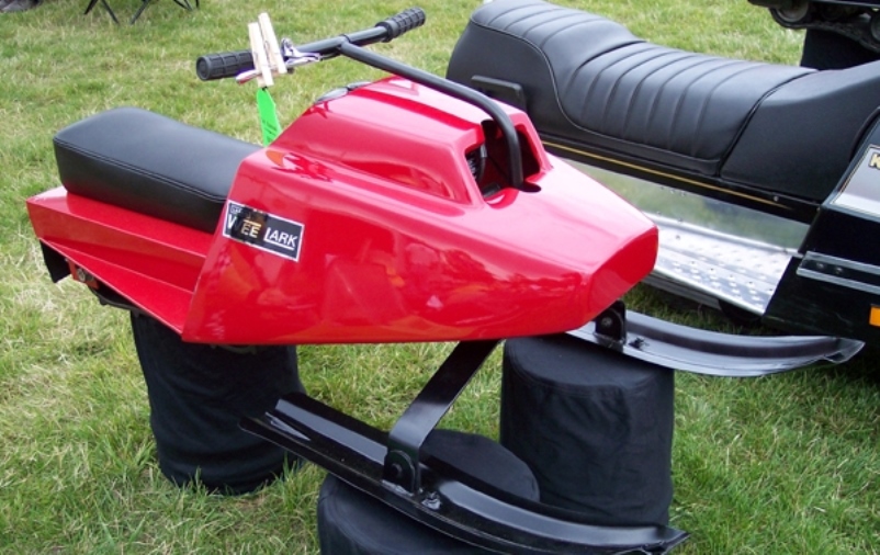 Ski-Lark and Wee-Lark: Simple Snowmobiles