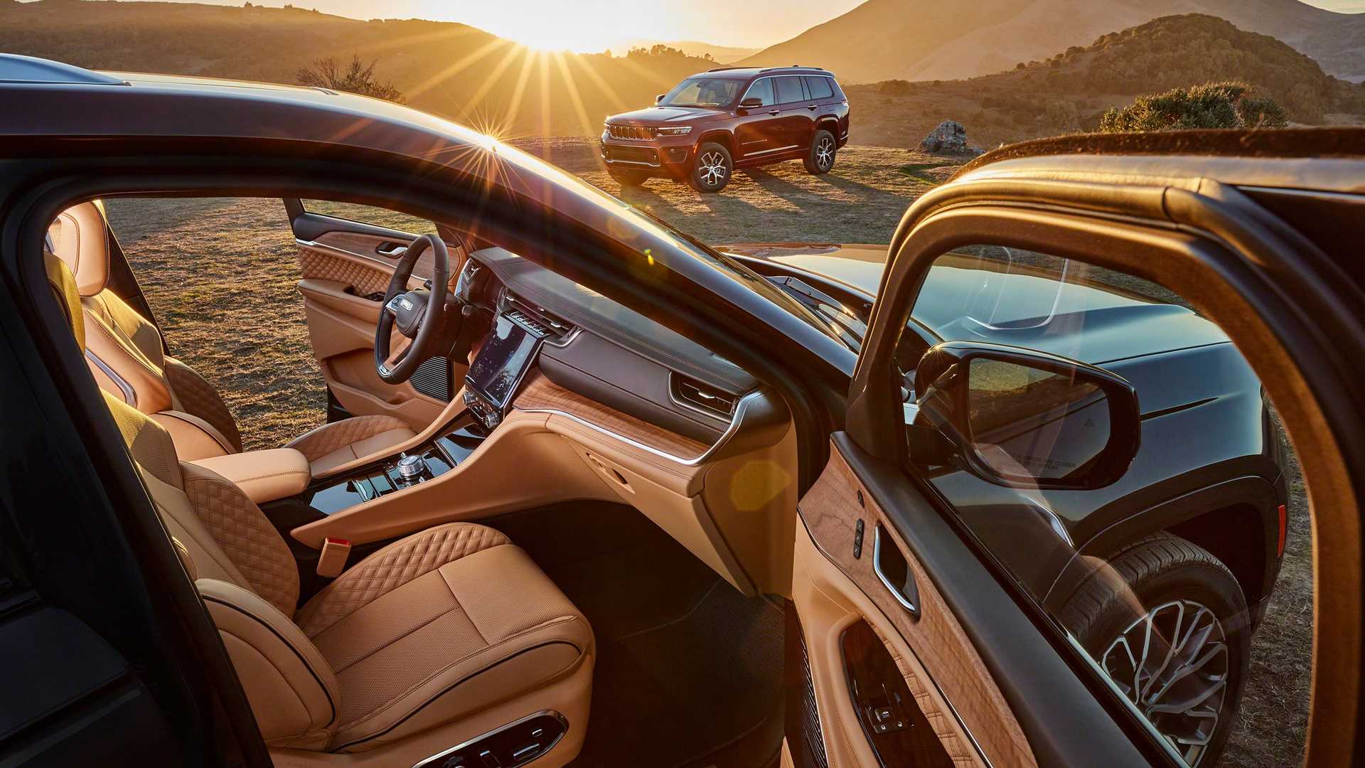 2021 Jeep Grand Cherokee L Pricing Ranges from $38,490–$60,490