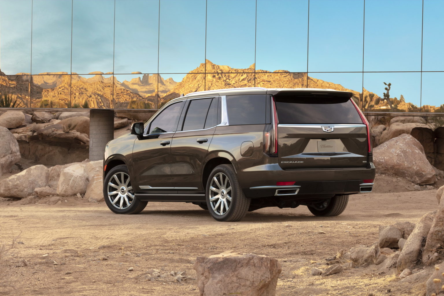The Cadillac Escalade Now Offers Super Cruise. Here’s What You Need to