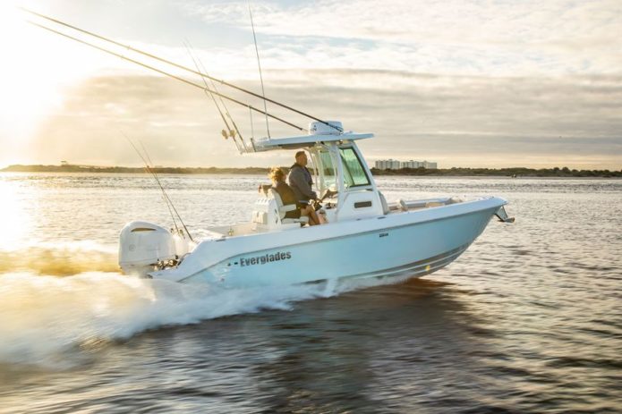 Everglades 235cc Boat Review