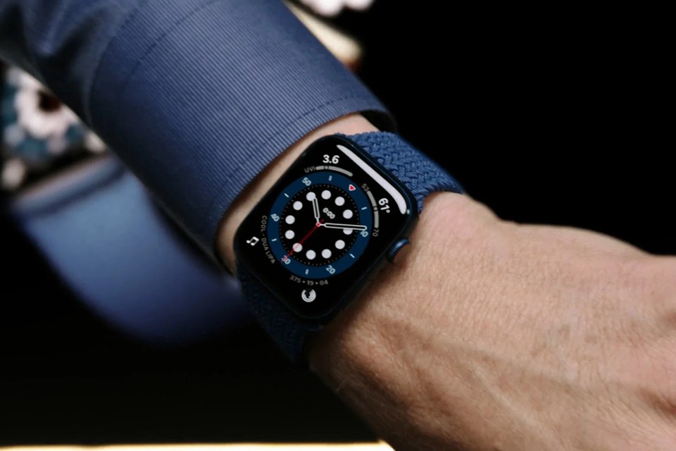 Samsung Galaxy Watch 4 vs. Apple Watch Series 6: Does Android finally have its Apple Watch competitor?