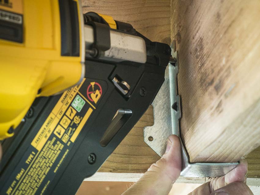 Pneumatic vs Cordless Nailers What’s the Best Choice?