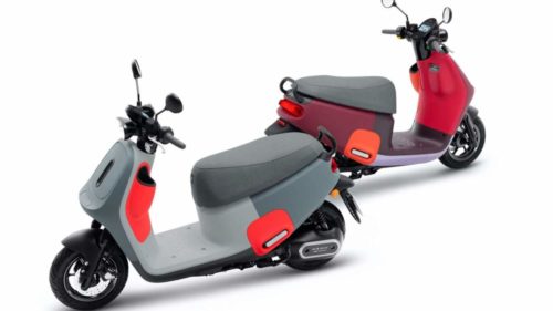 Gogoro VIVA MIX is a harlequin e-scooter with 6 second battery swaps