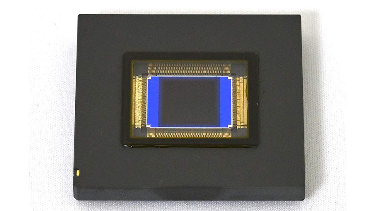 1 3 inch cmos sensor
