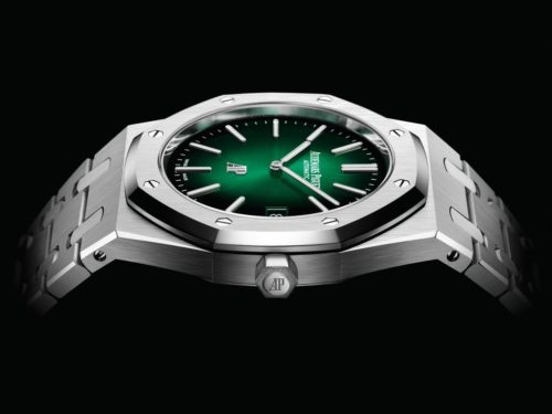 Our Favorite Luxury Sports Watch Has Gone Green (and Platinum)