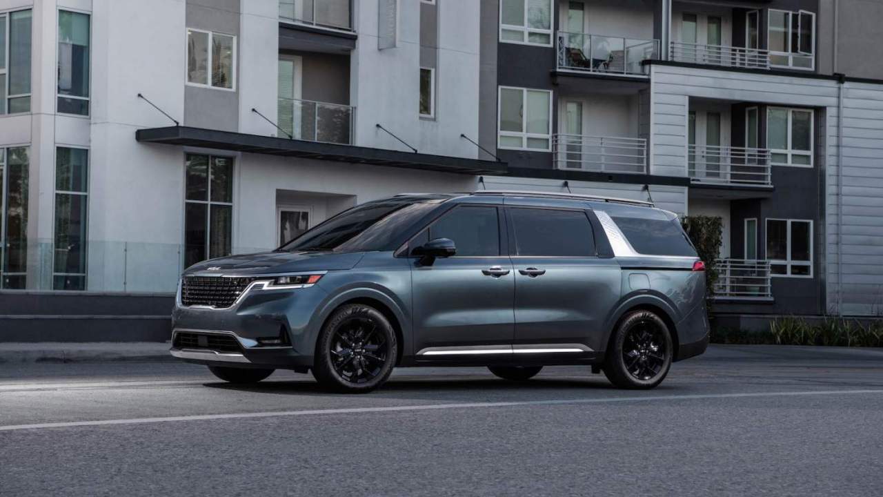 2022 Kia Carnival priced up as 3-row minivan bucks style trends