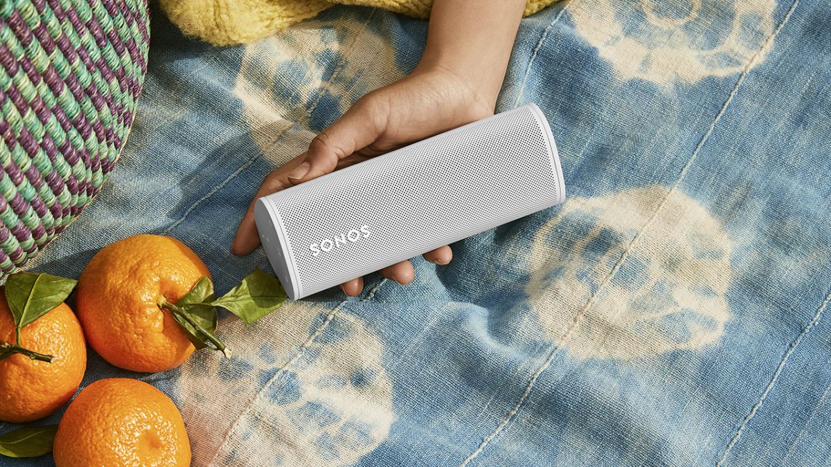 Sonos Roam vs Sonos Move: what's new with the latest Sonos speaker?