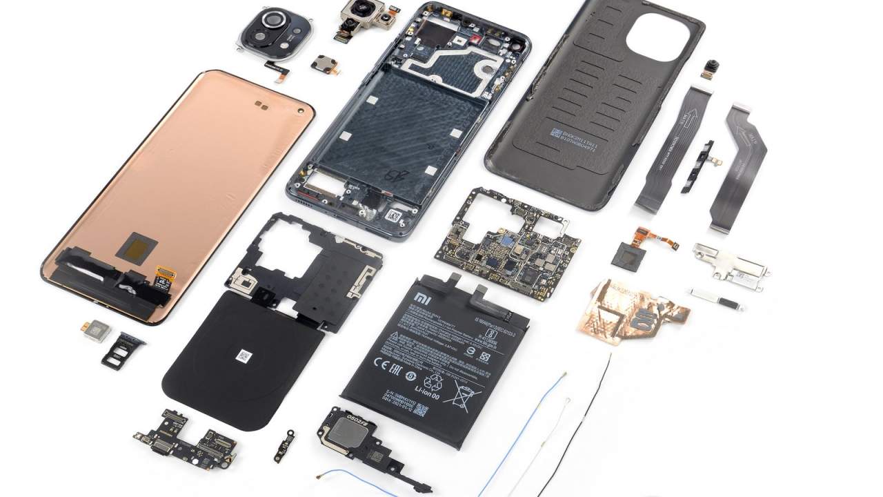 Xiaomi Mi 11 iFixit teardown shows the hidden cost of features