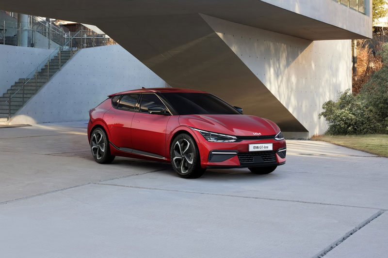 2022 Kia EV6 GT Debuts With 577 Horsepower, Impressive Acceleration